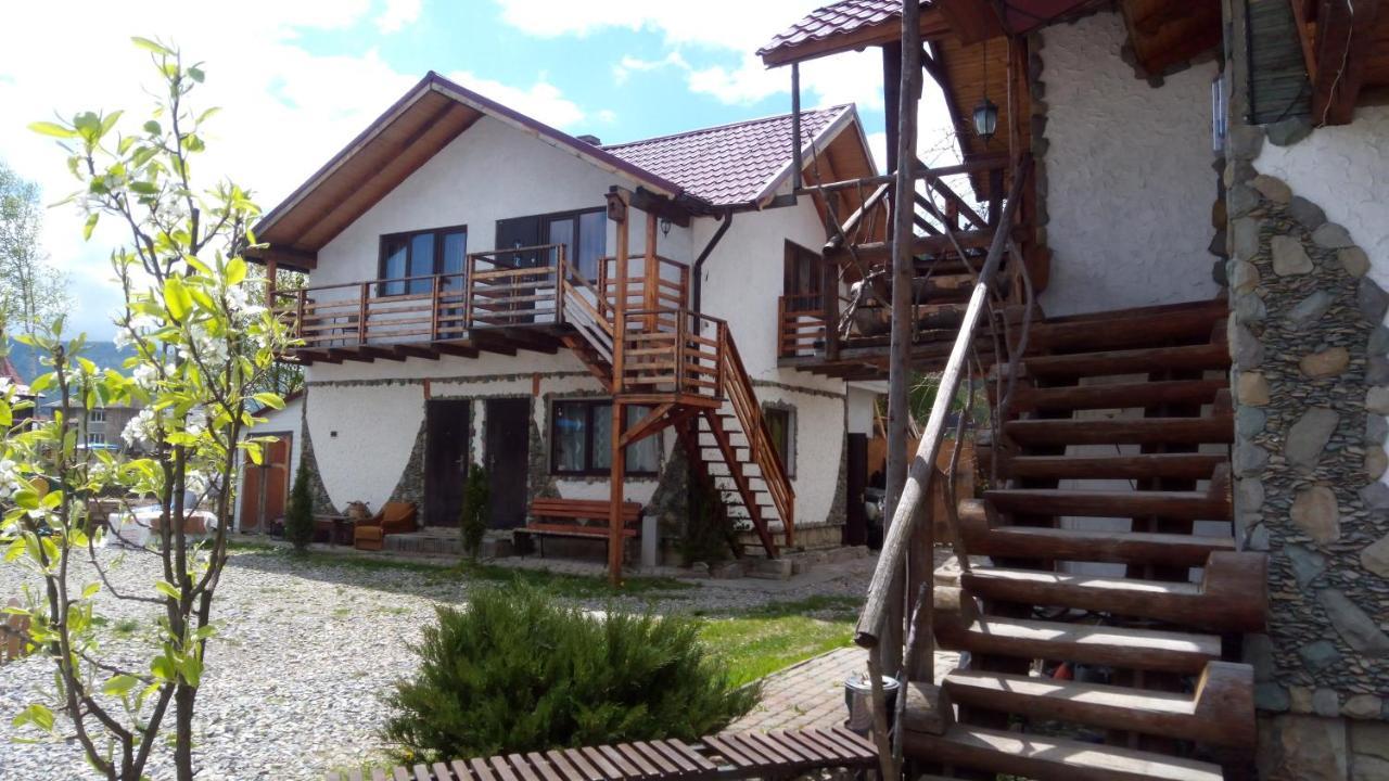 Апартаменти "У Кузьмича" 2 Mykulytschyn Exterior foto