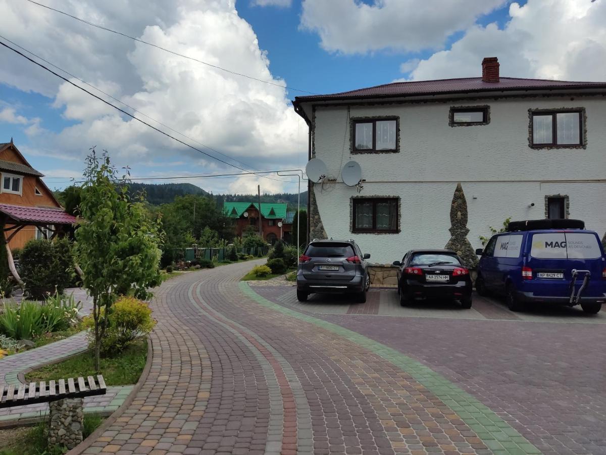 Апартаменти "У Кузьмича" 2 Mykulytschyn Exterior foto