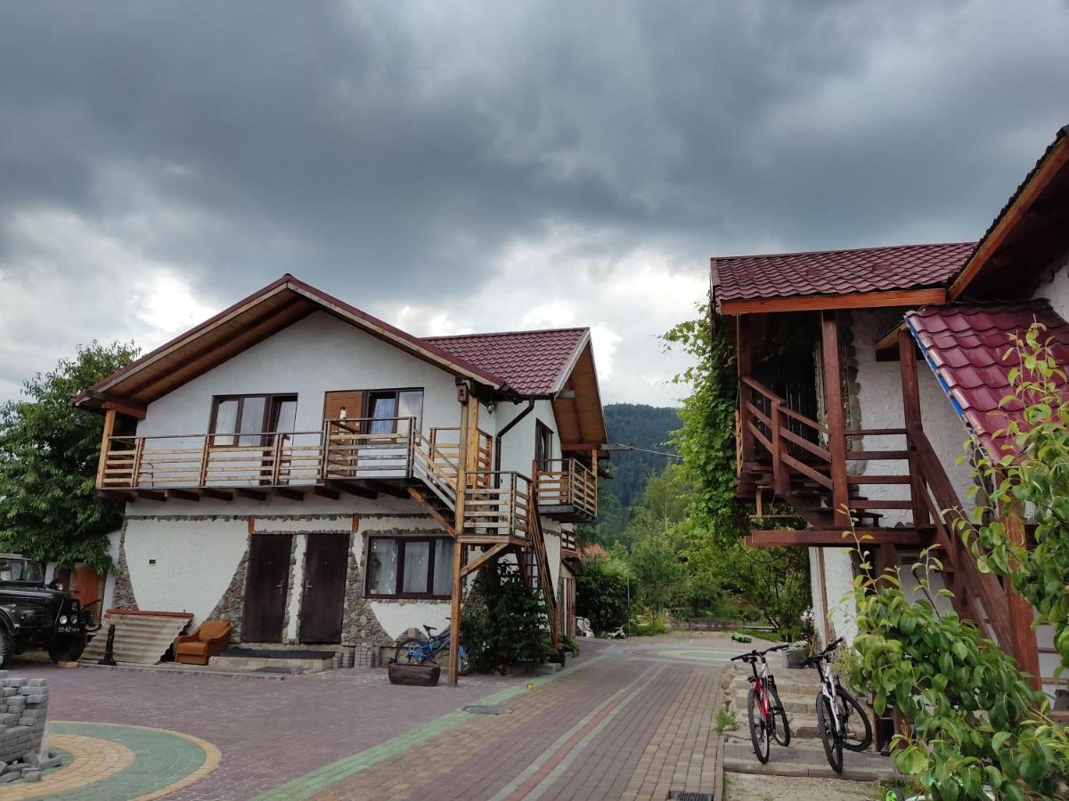 Апартаменти "У Кузьмича" 2 Mykulytschyn Exterior foto