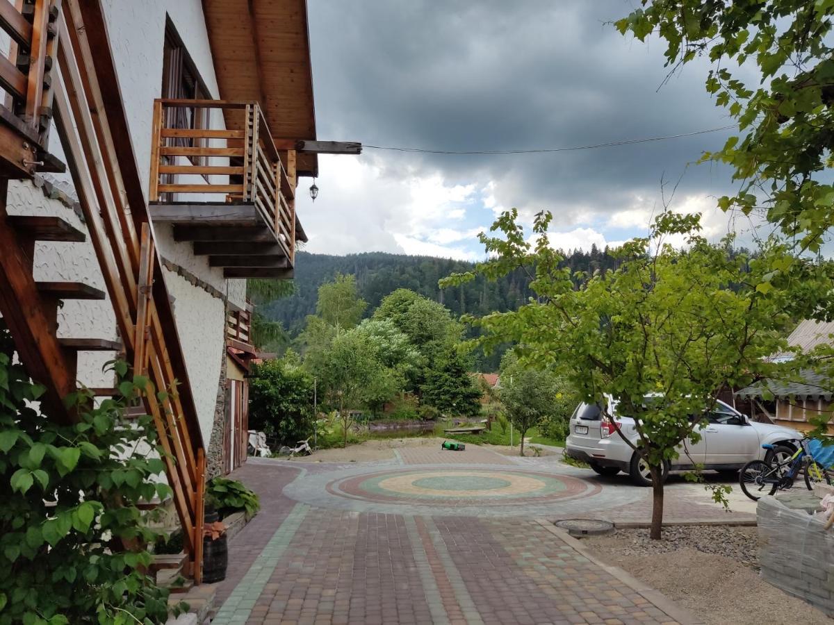 Апартаменти "У Кузьмича" 2 Mykulytschyn Exterior foto