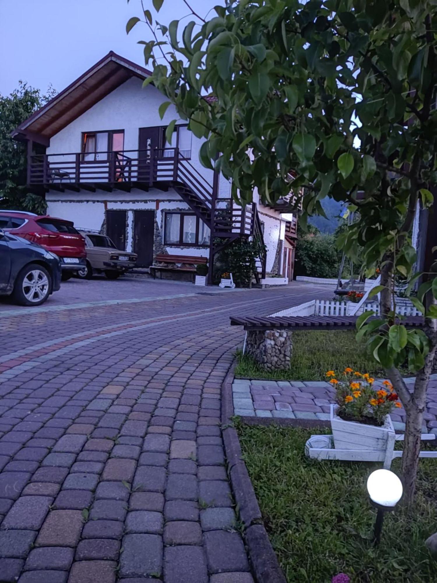 Апартаменти "У Кузьмича" 2 Mykulytschyn Exterior foto